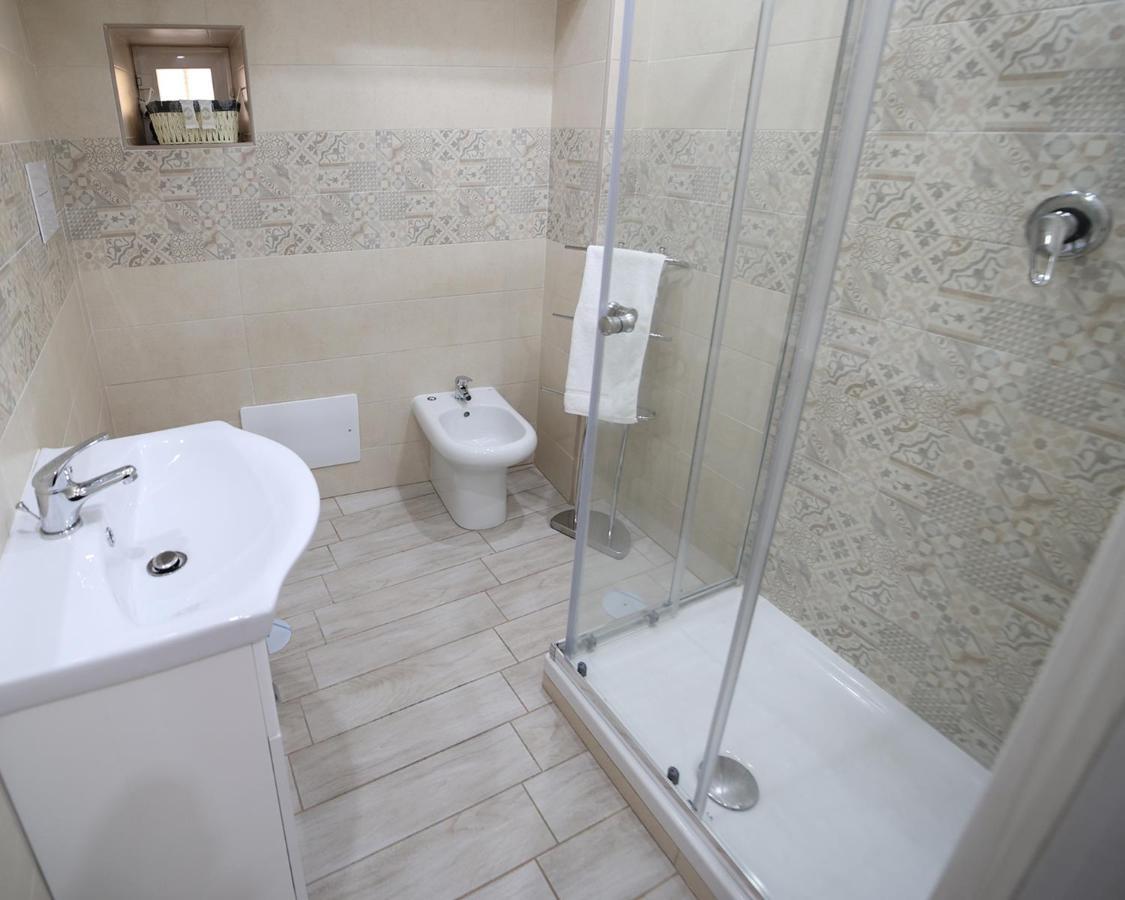La Dimora Di Vittoria Apartment Наполи Екстериор снимка