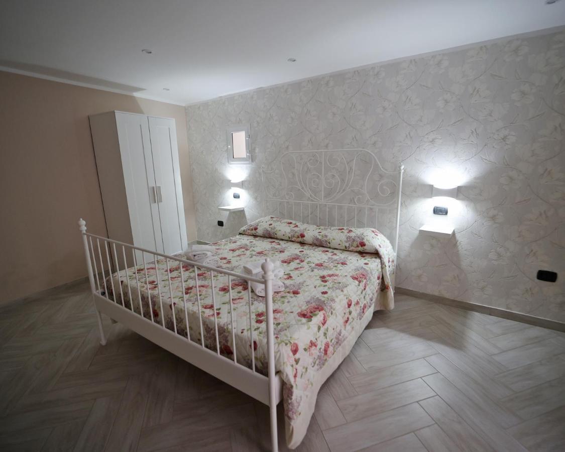 La Dimora Di Vittoria Apartment Наполи Екстериор снимка